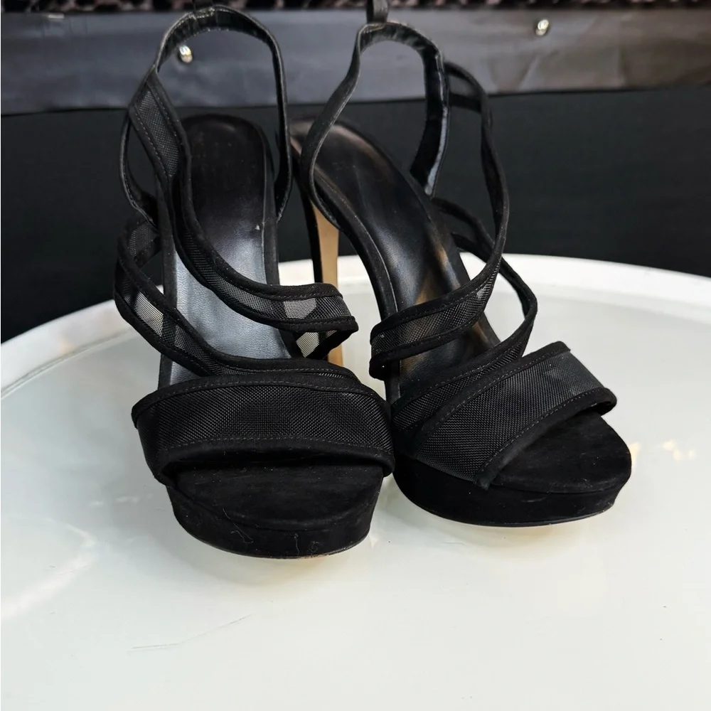 Elegant Black High Heels - Picture 3 of 6